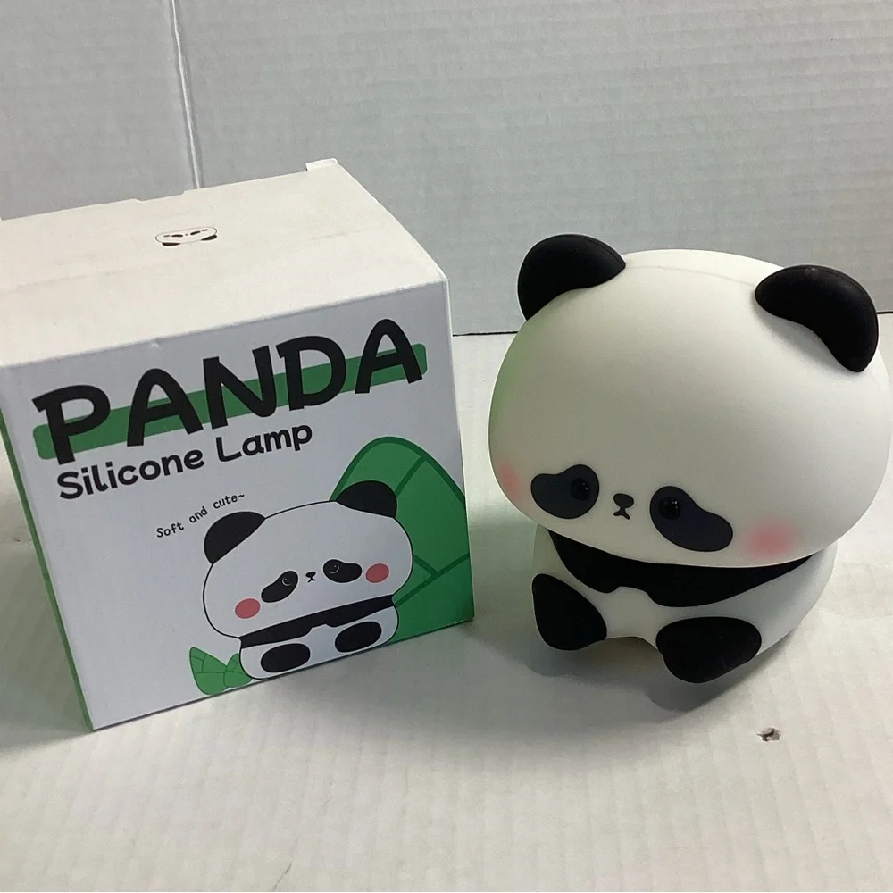 Panda Silicone Nightlight Lamp USB Charger included - Picture 2 of 5